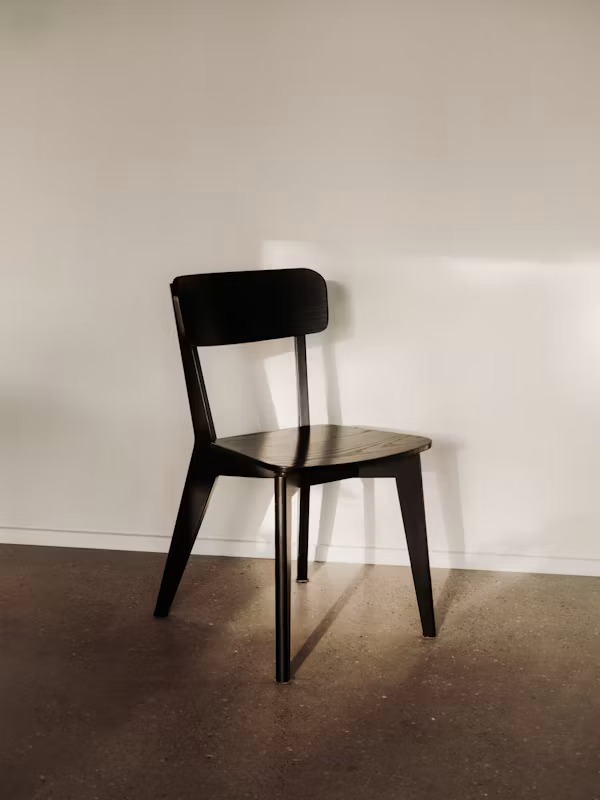 MINIMALIST MATTE BLACK ASH DINING CHAIR
